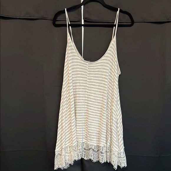 Freshman 1996 white and gray flowy sleeveless top size XL spring summer - Picture 3 of 3